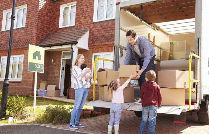 How to Pack for Moving Day: 8 Packing Tips for a House Move
