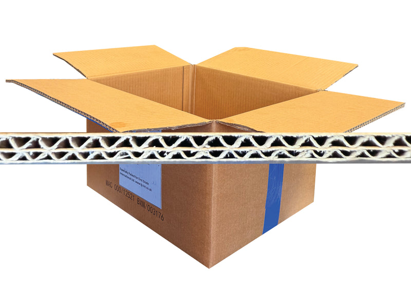 Open cardboard box with a cross-section view showing corrugated layers on a white background
