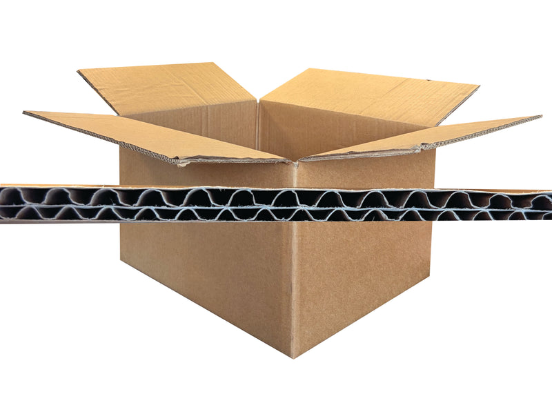 Cardboard box measuring 395mm x 315mm x 230mm with corrugated cardboard structure on a white background
